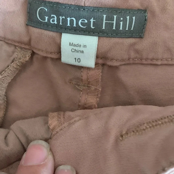 Garnet Hill women's size 10 salt washed embroidered shorts - Picture 3 of 5